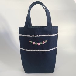 画像1: フリル付きシューズバック　　紺×手刺繍ピンクミニ薔薇