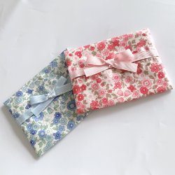 画像1: ラミネートテッシュケース　2枚組 　ピンク小花＋水色小花
