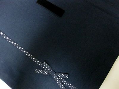 画像2: 防災頭巾カバー　紺色×ドットリボン　背面タイプ