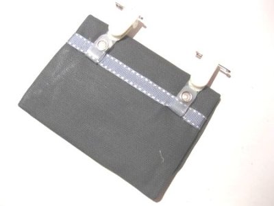 画像2: ふた付き外付けポケット　グレー×紺ライン　クリップタイプ